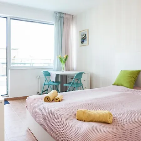 Tony's Sunny Rooftop By Flat Mаnager *