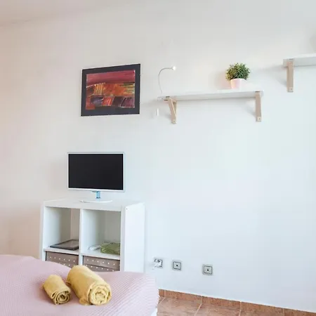 Tony's Sunny Rooftop By Flat Mаnager *