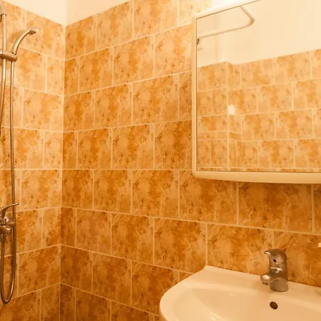 Tony's Sunny Rooftop By Flat Mаnager Sofie