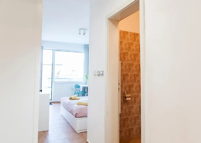 Appartamento Tony's Sunny Rooftop By Flat Mаnager Sofia