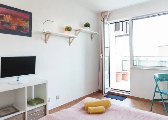 Appartamento Tony's Sunny Rooftop By Flat Mаnager *