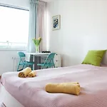 Apartment Tony's Sunny Rooftop By Flat Mаnager Sofia