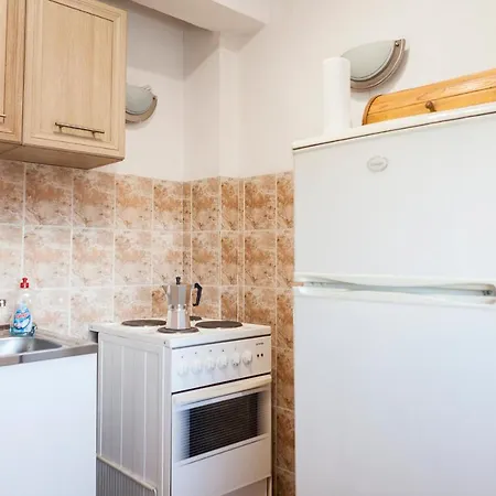 Tony's Sunny Rooftop By Flat Mаnager شقة