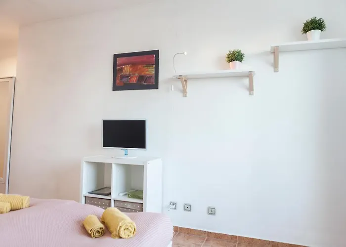 Tony's Sunny Rooftop By Flat Mаnager *